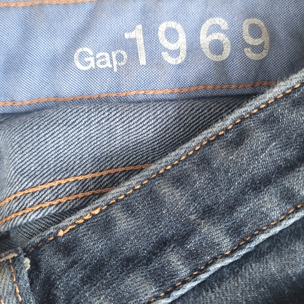 Most comfortable of gently used and loved a lot. GAP 1969 sz 27 - Picture 3 of 4